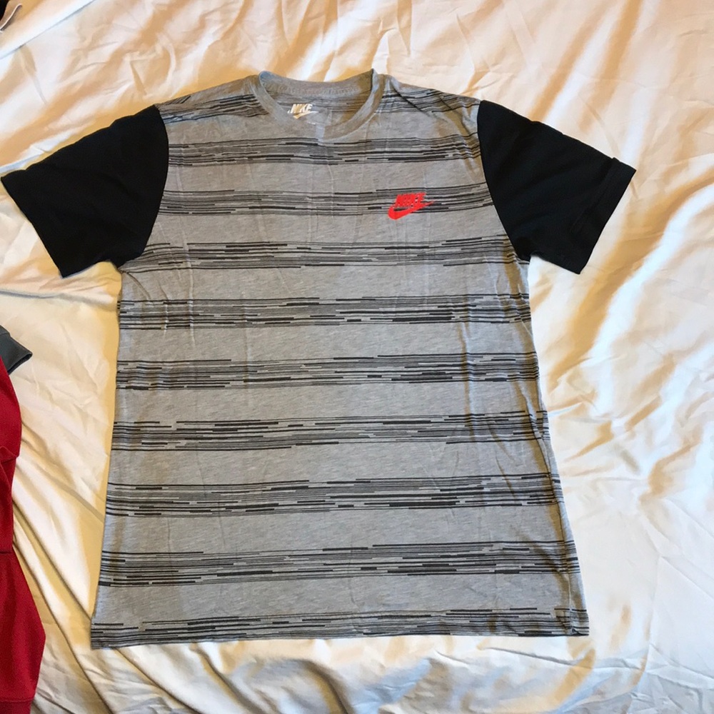 Nike tee shirt
